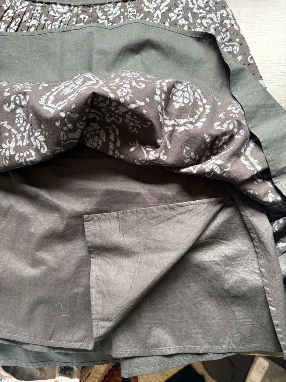 LOFT Black Gray Print Skirt Size 10 Cotton Pleated A-Line Midi - Picture 10 of 10